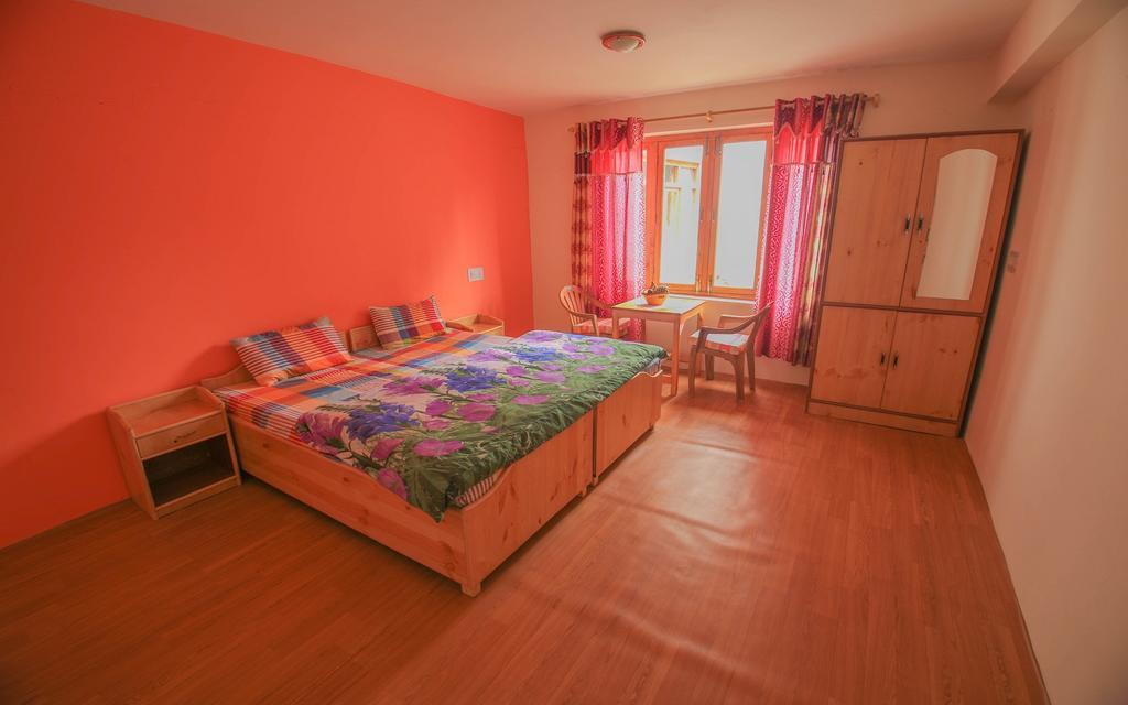 Tsetan Guest House Лех Екстериор снимка