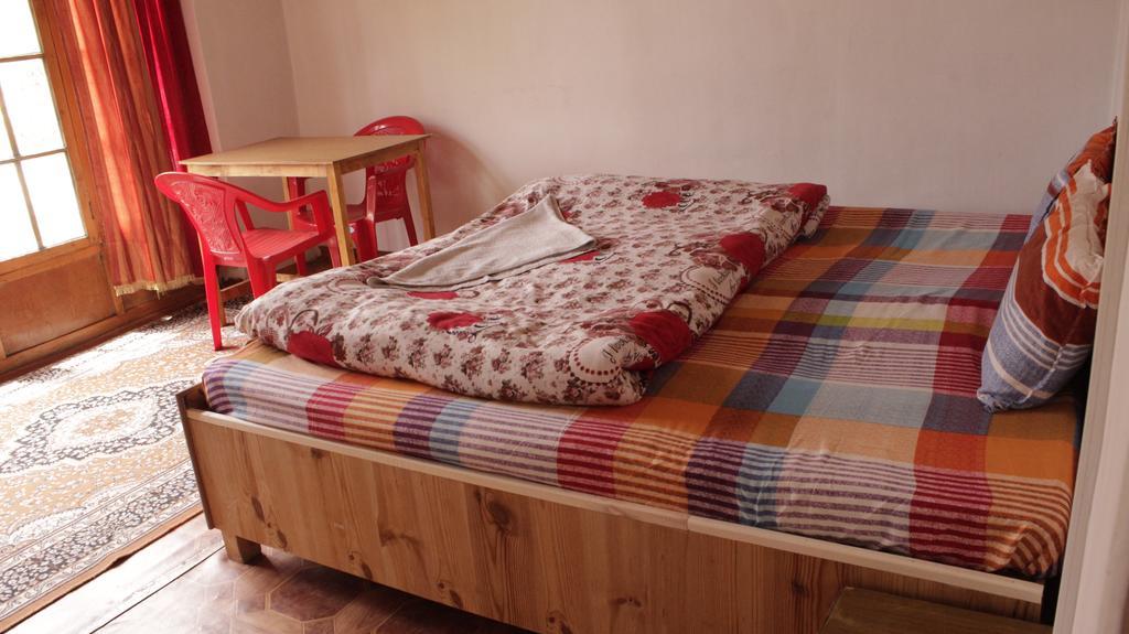Tsetan Guest House Лех Екстериор снимка