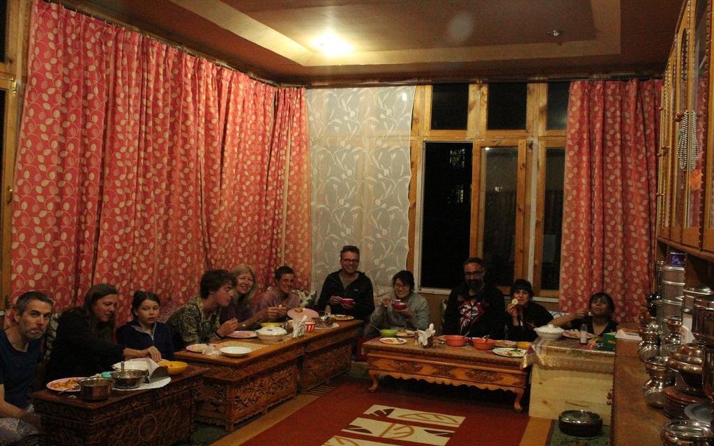 Tsetan Guest House Лех Екстериор снимка