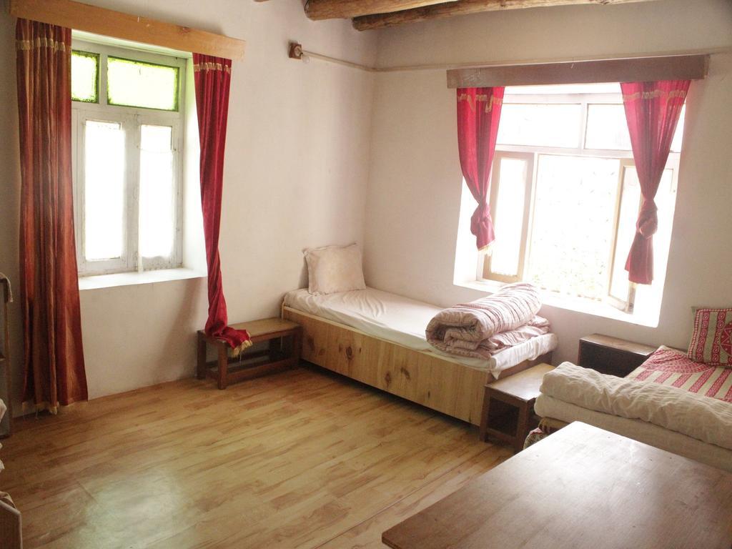 Tsetan Guest House Лех Екстериор снимка