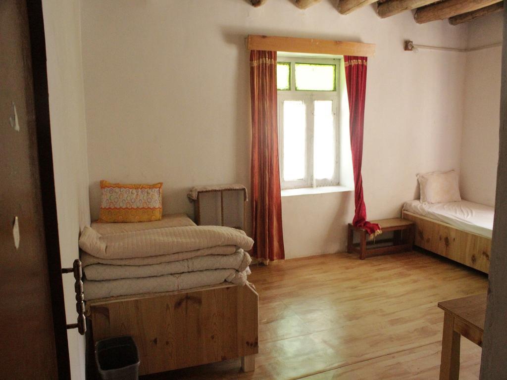 Tsetan Guest House Лех Екстериор снимка